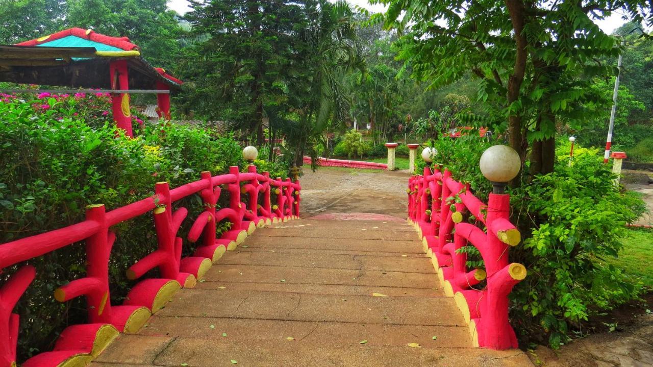 Golden Resort And Farm Nashik Zewnętrze zdjęcie