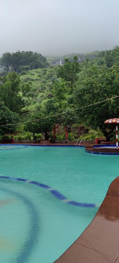 Golden Resort And Farm Nashik Zewnętrze zdjęcie