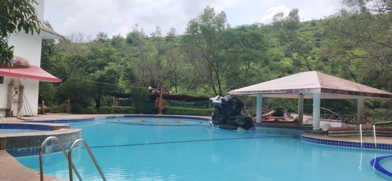 Golden Resort And Farm Nashik Zewnętrze zdjęcie