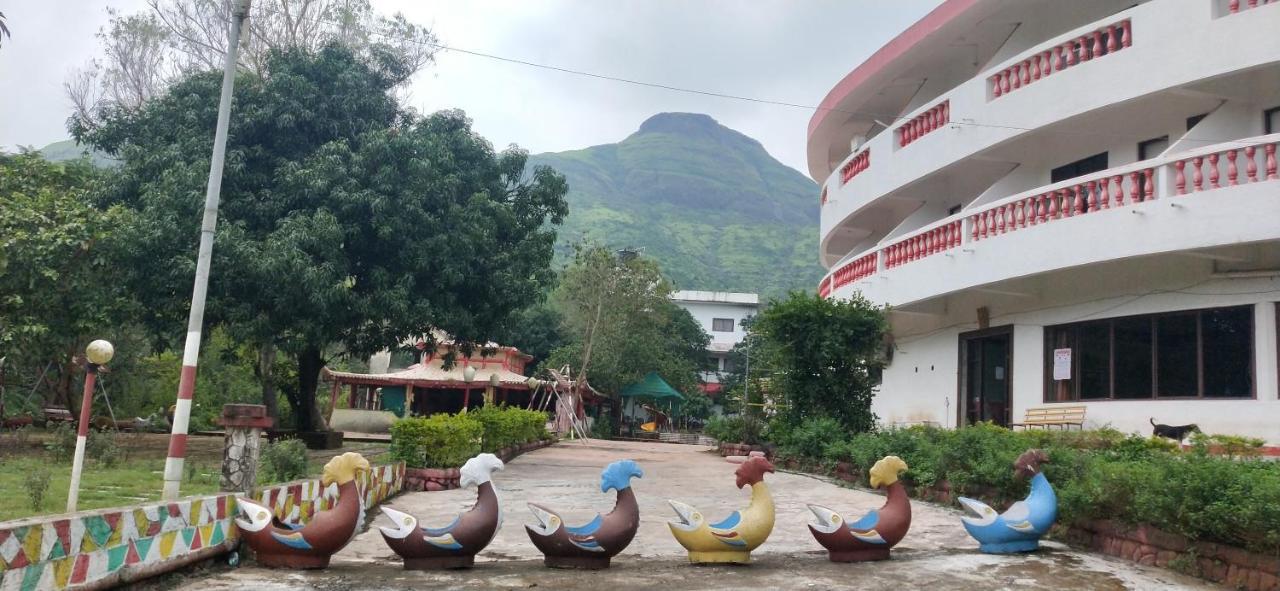 Golden Resort And Farm Nashik Zewnętrze zdjęcie