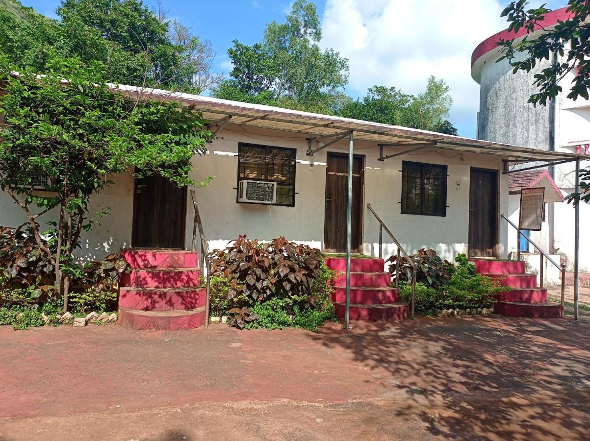 Golden Resort And Farm Nashik Zewnętrze zdjęcie