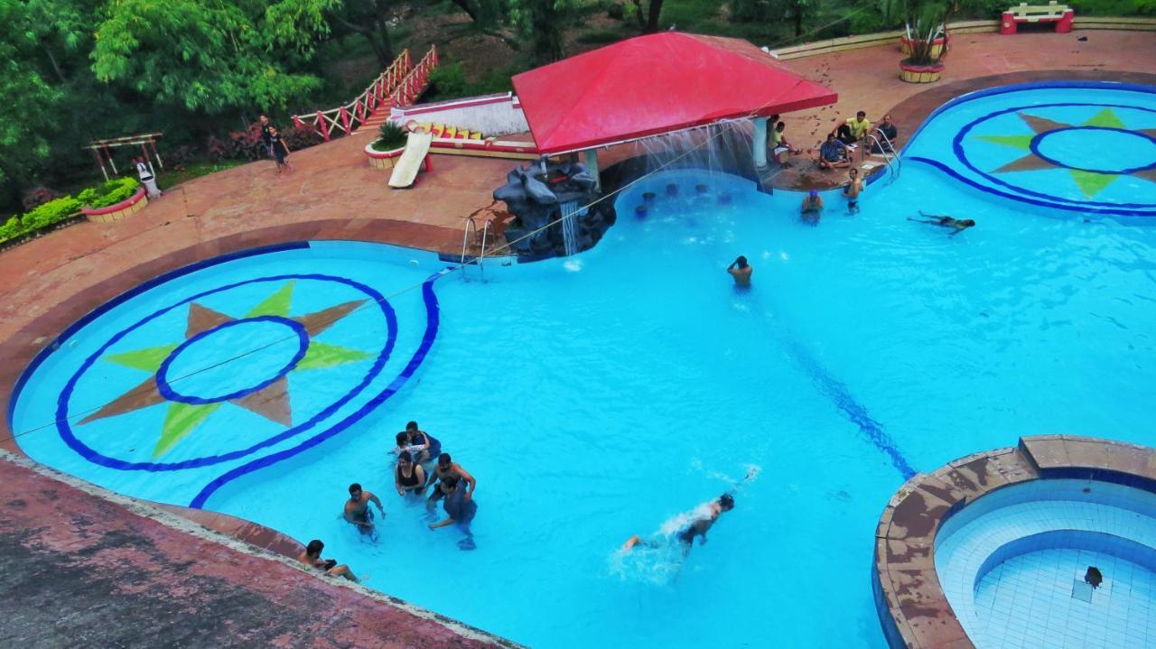 Golden Resort And Farm Nashik Zewnętrze zdjęcie